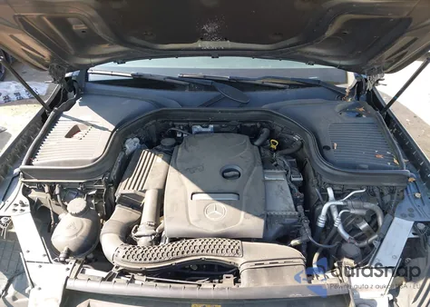 2016 Mercedes-Benz Glc 300 z USA, uszkodzony, nr VIN WDC0G4JB5GF009359